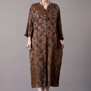 Vintage-Inspired Brown Floral Maxi Dress