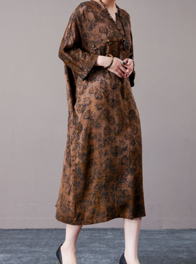 Vintage-Inspired Brown Floral Maxi Dress - Image 4