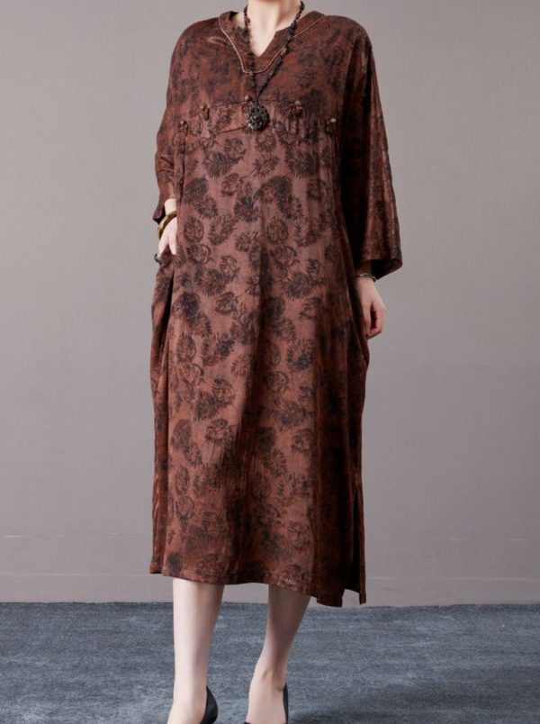 Vintage-Inspired Brown Floral Maxi Dress - Image 6