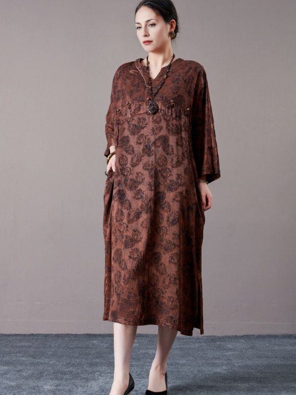 Vintage-Inspired Brown Floral Maxi Dress - Image 2