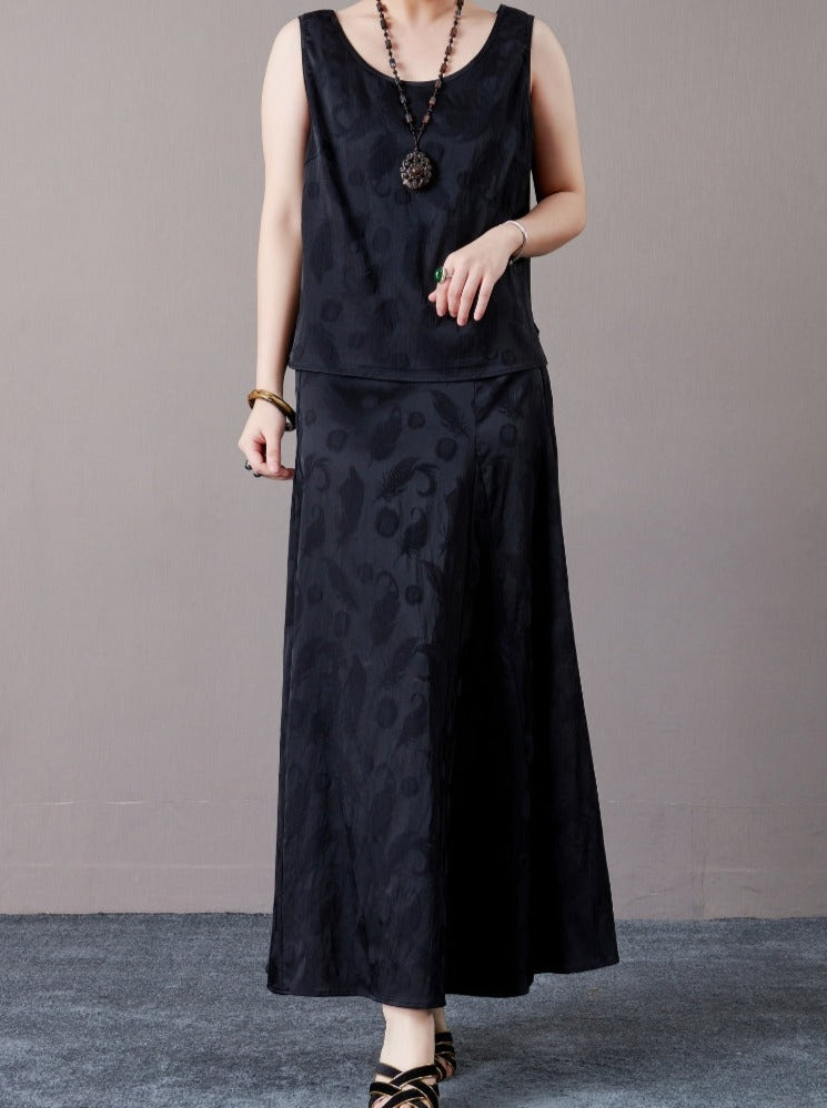 Sleeveless Black Jacquard Maxi Dress - Image 2