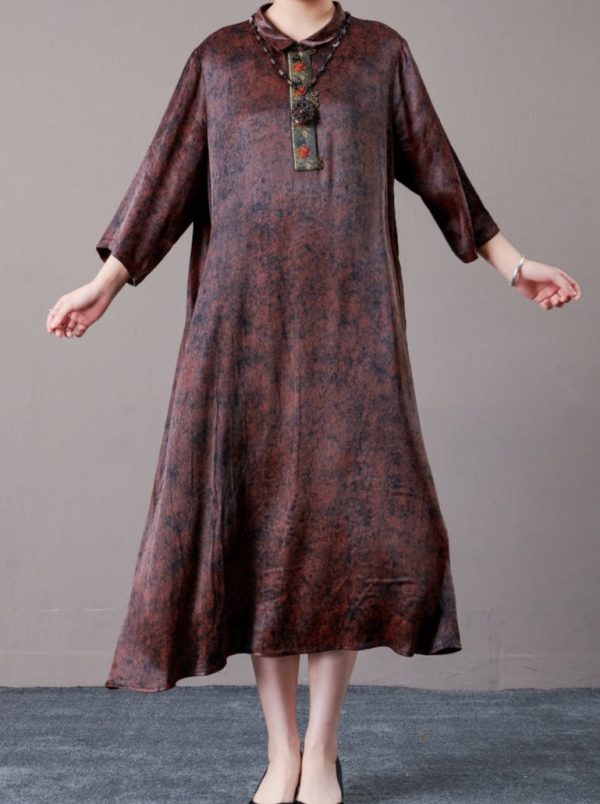 Vintage Brown A-Line Dress with Floral Embellishment - Image 4