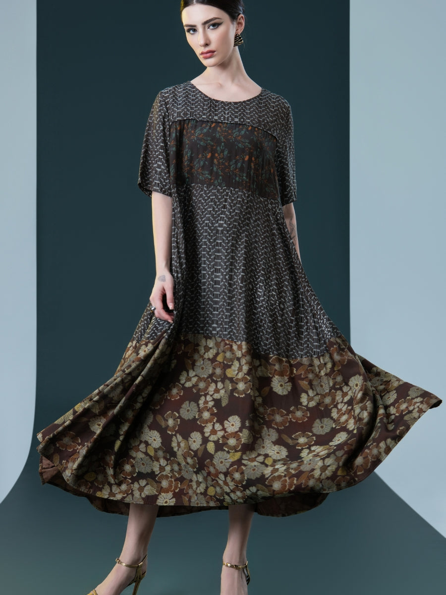 Elegant Bohemian Floral Maxi Dress - Image 12