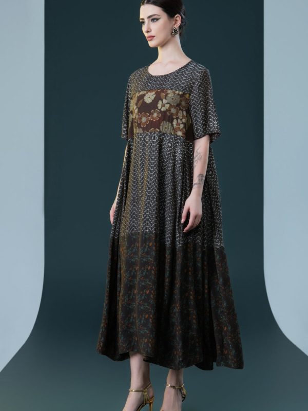 Elegant Bohemian Floral Maxi Dress - Image 4