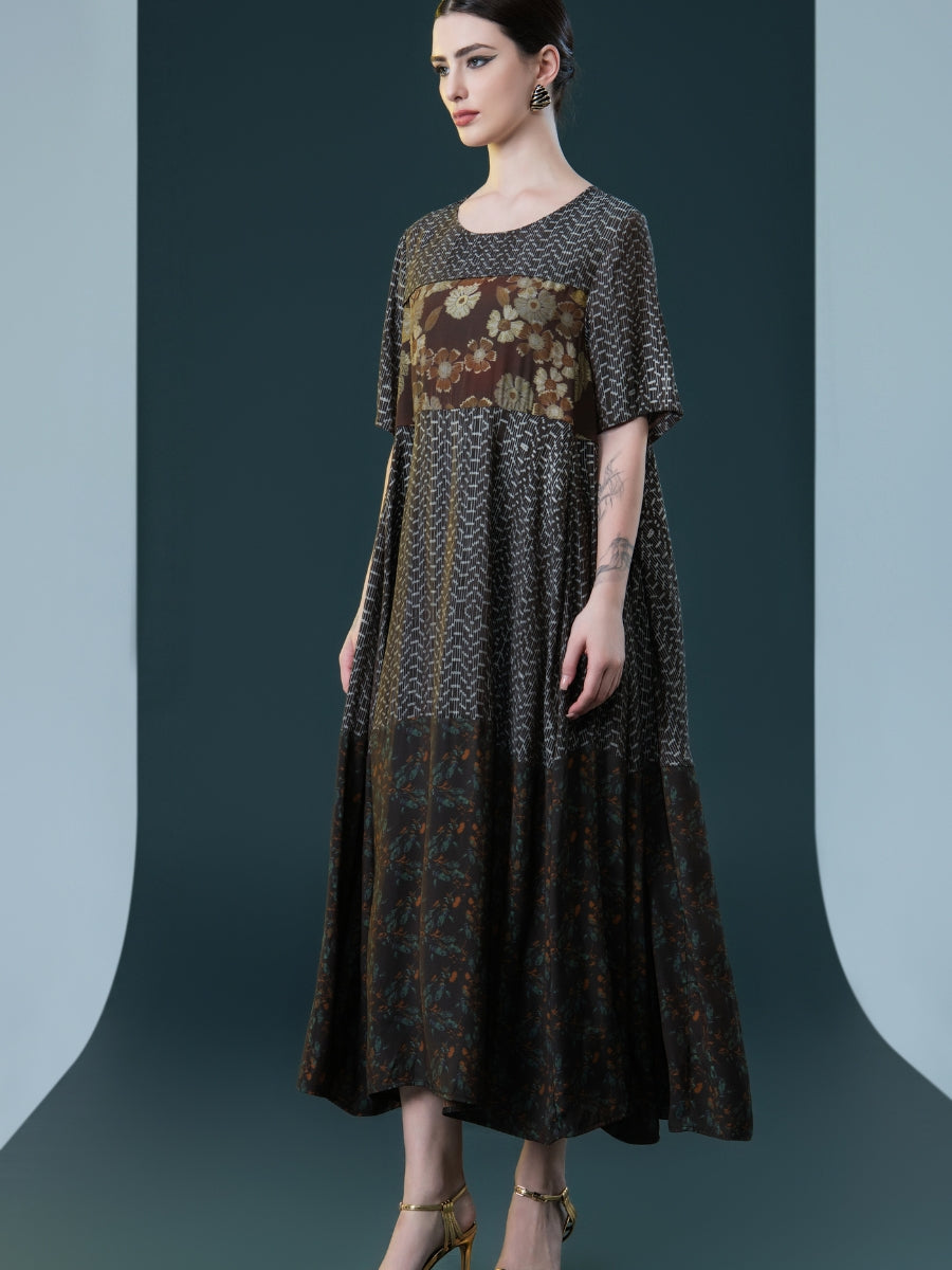 Elegant Bohemian Floral Maxi Dress - Image 4
