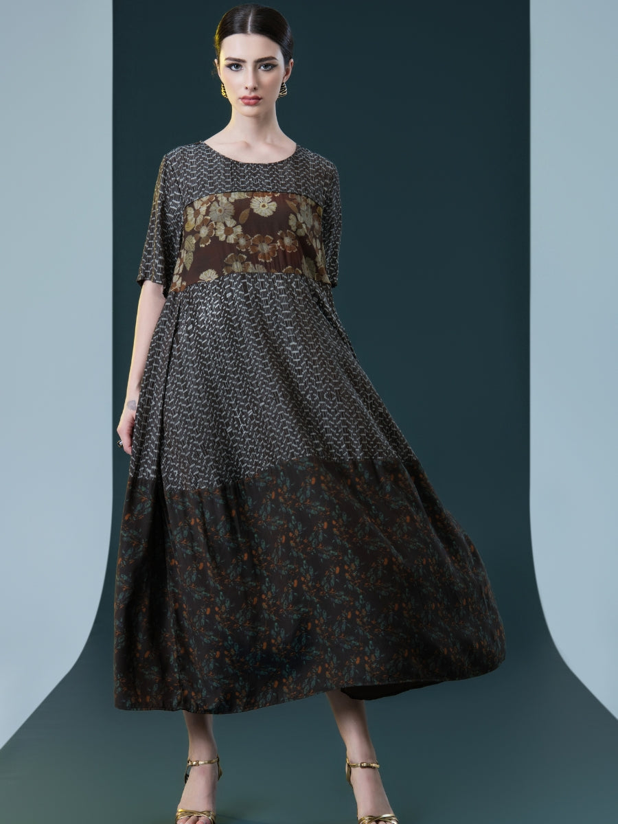 Elegant Bohemian Floral Maxi Dress - Image 5
