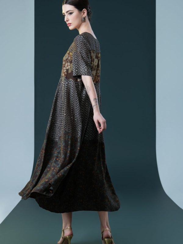 Elegant Bohemian Floral Maxi Dress - Image 7