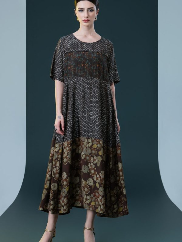Elegant Bohemian Floral Maxi Dress - Image 10