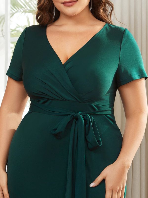 Deep V Neck Short Sleeve Cocktail Dress with Belt for Plus Sizes - Image 20