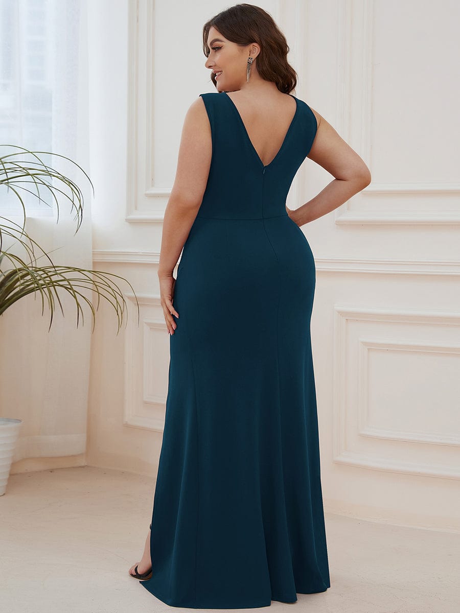 Elegant Deep V-Neck Split Pencil Evening Dress for Plus Sizes - Image 15