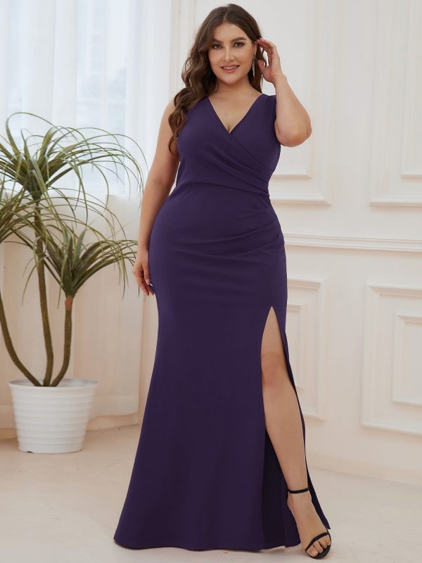 Elegant Deep V-Neck Split Pencil Evening Dress for Plus Sizes - Image 23