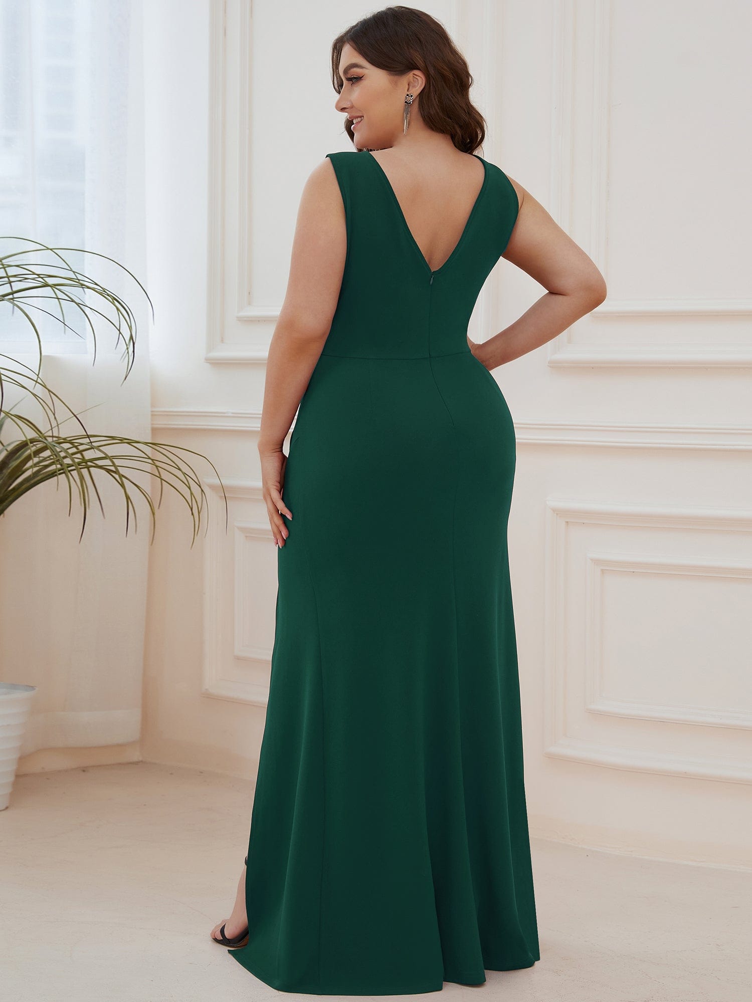 Elegant Deep V-Neck Split Pencil Evening Dress for Plus Sizes - Image 31