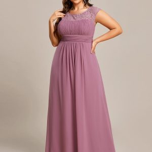 Elegant Lace & Chiffon Plus Size Evening Gown with Cap Sleeves