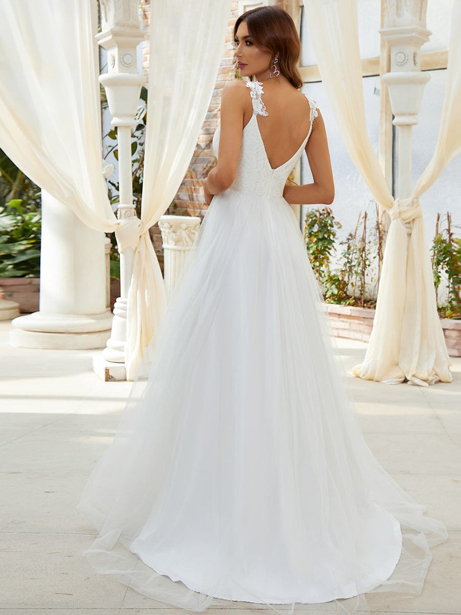 Elegant Lace Tulle Wedding Gown with Double V-Neck - Image 3