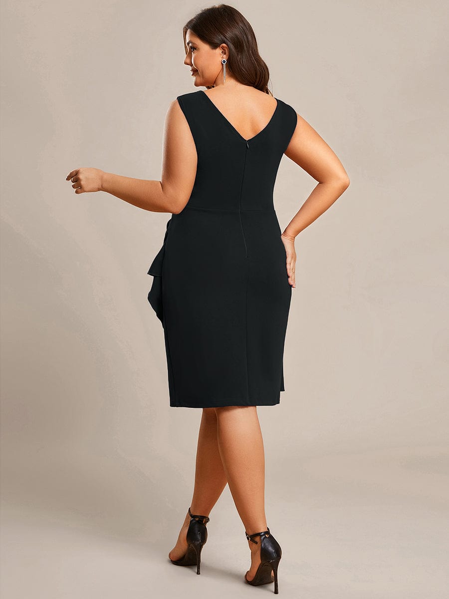 Elegant Plus-Size Sleeveless Pleated Evening Gown - Image 12