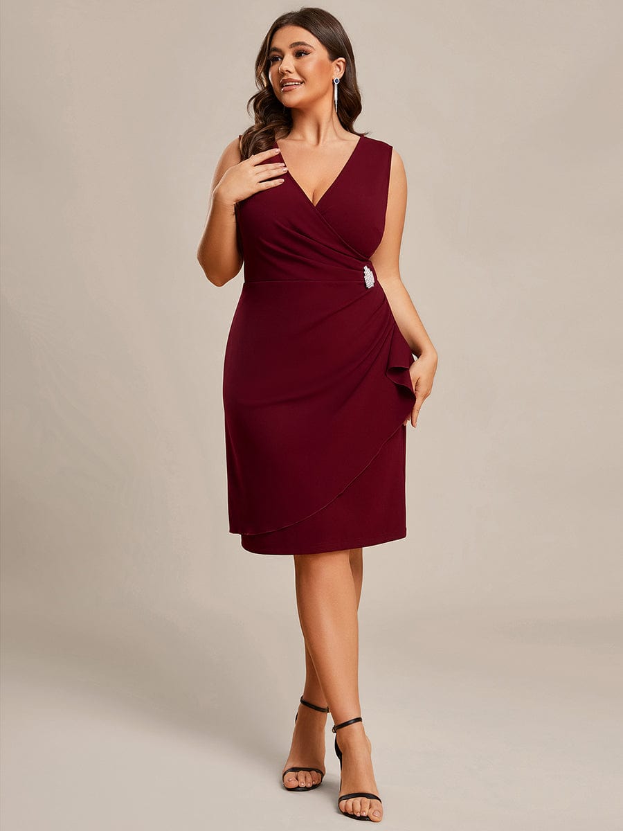 Elegant Plus-Size Sleeveless Pleated Evening Gown - Image 4