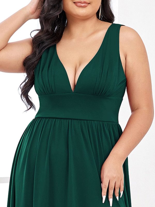 Elegant Sleeveless Bridesmaid Dress with Deep V Neck and A-Line Silhouette - Image 16