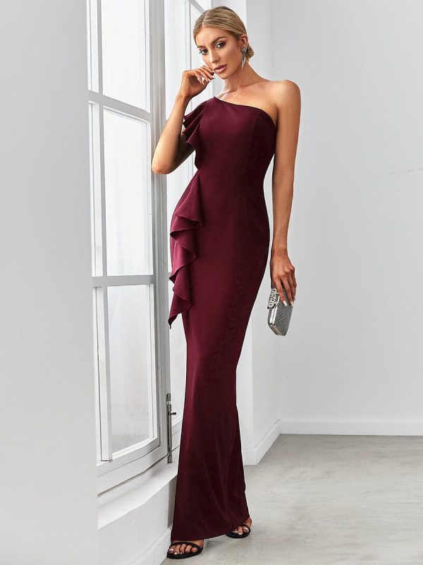 Elegant Sleeveless Pencil Evening Gown - Image 19