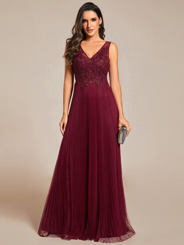 Elegant V-Neck Sleeveless Wholesale Evening Gown with Applique Detail - Image 10