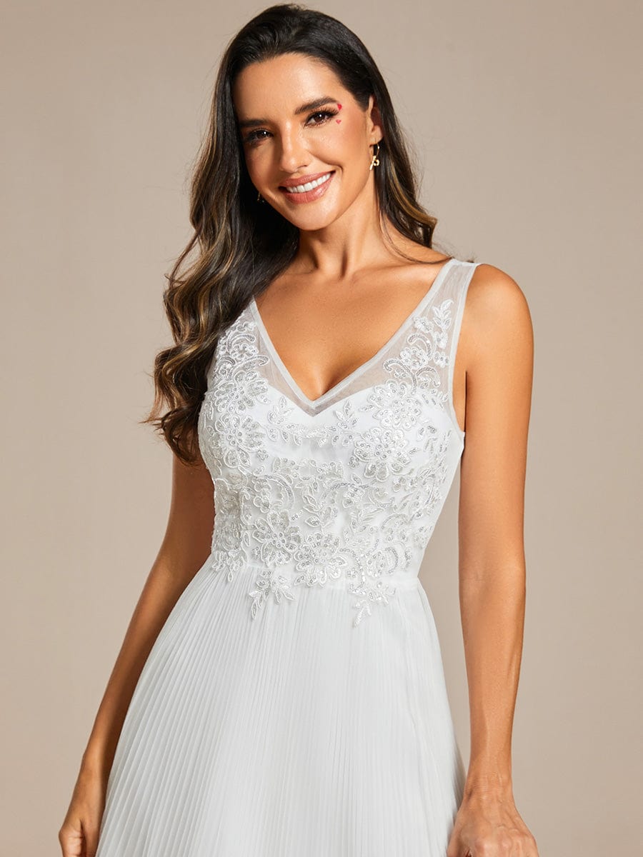 Elegant V-Neck Sleeveless Wholesale Evening Gown with Applique Detail - Image 14