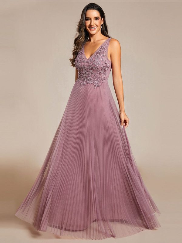 Elegant V-Neck Sleeveless Wholesale Evening Gown with Applique Detail - Image 16
