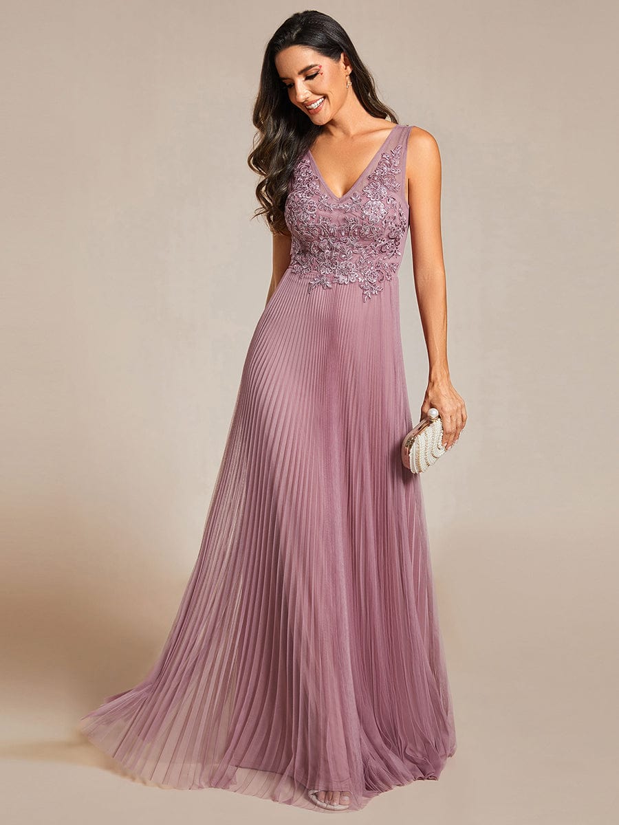 Elegant V-Neck Sleeveless Wholesale Evening Gown with Applique Detail - Image 19