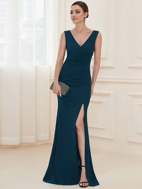 Sophisticated Deep V Neck Sleeveless Evening Gown with Pencil Split - Image 19