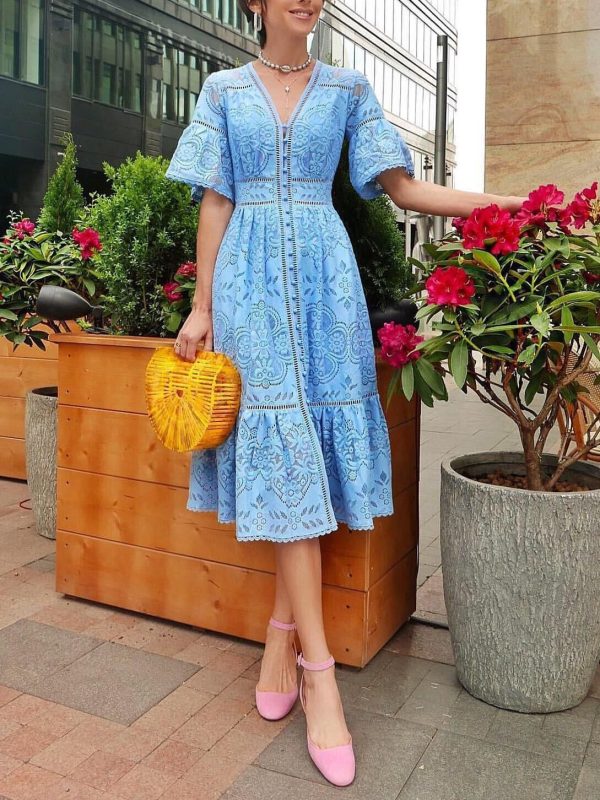 V-neck Short Sleeve Hollow Lace Dress - Image 4