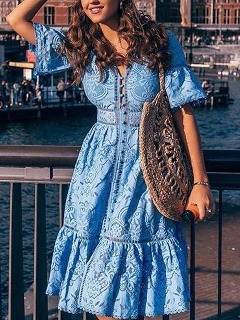 V-neck Short Sleeve Hollow Lace Dress - Image 3